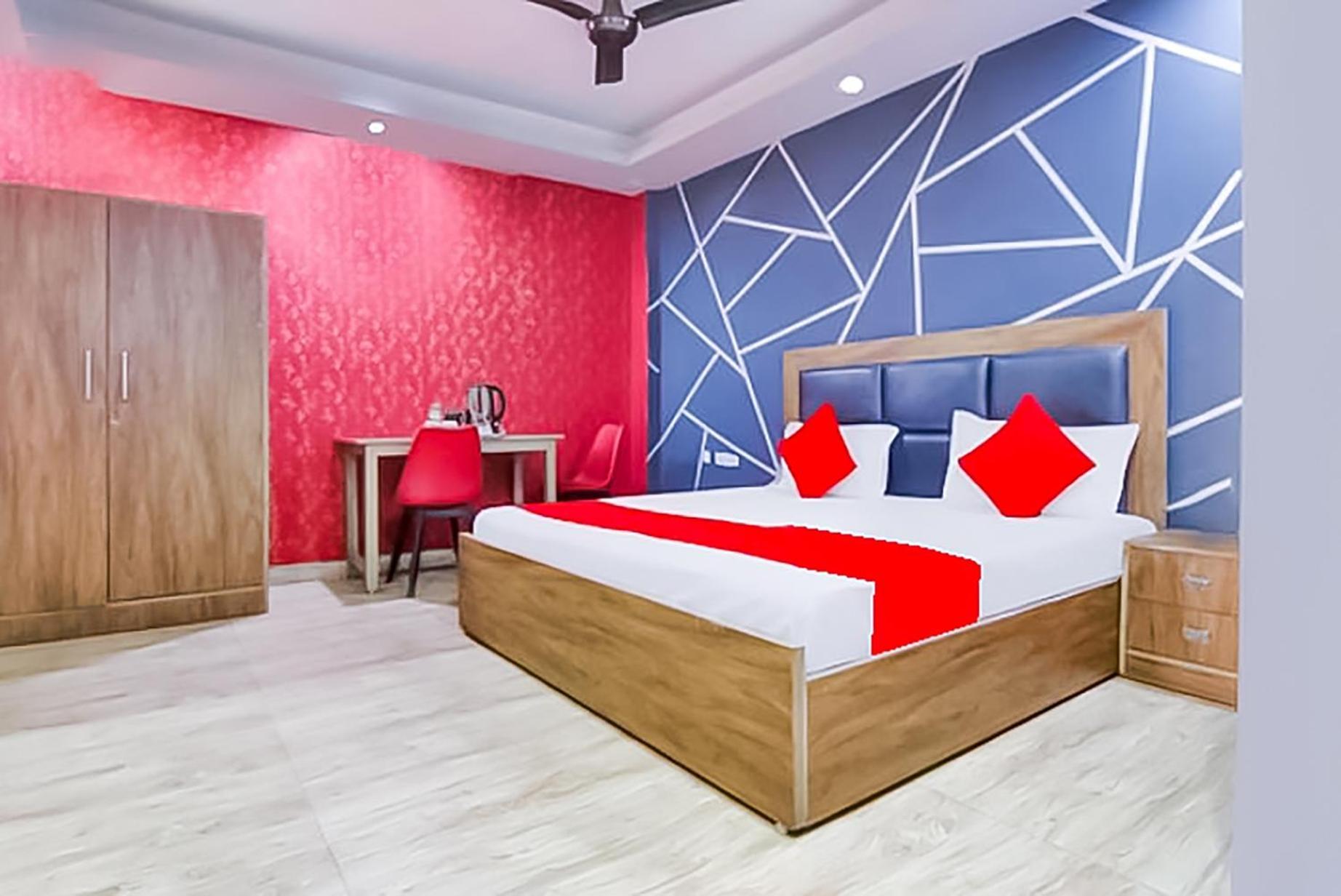 Hotel Classical Opposite Nizamuddin Railway Station Yeni Delhi Dış mekan fotoğraf